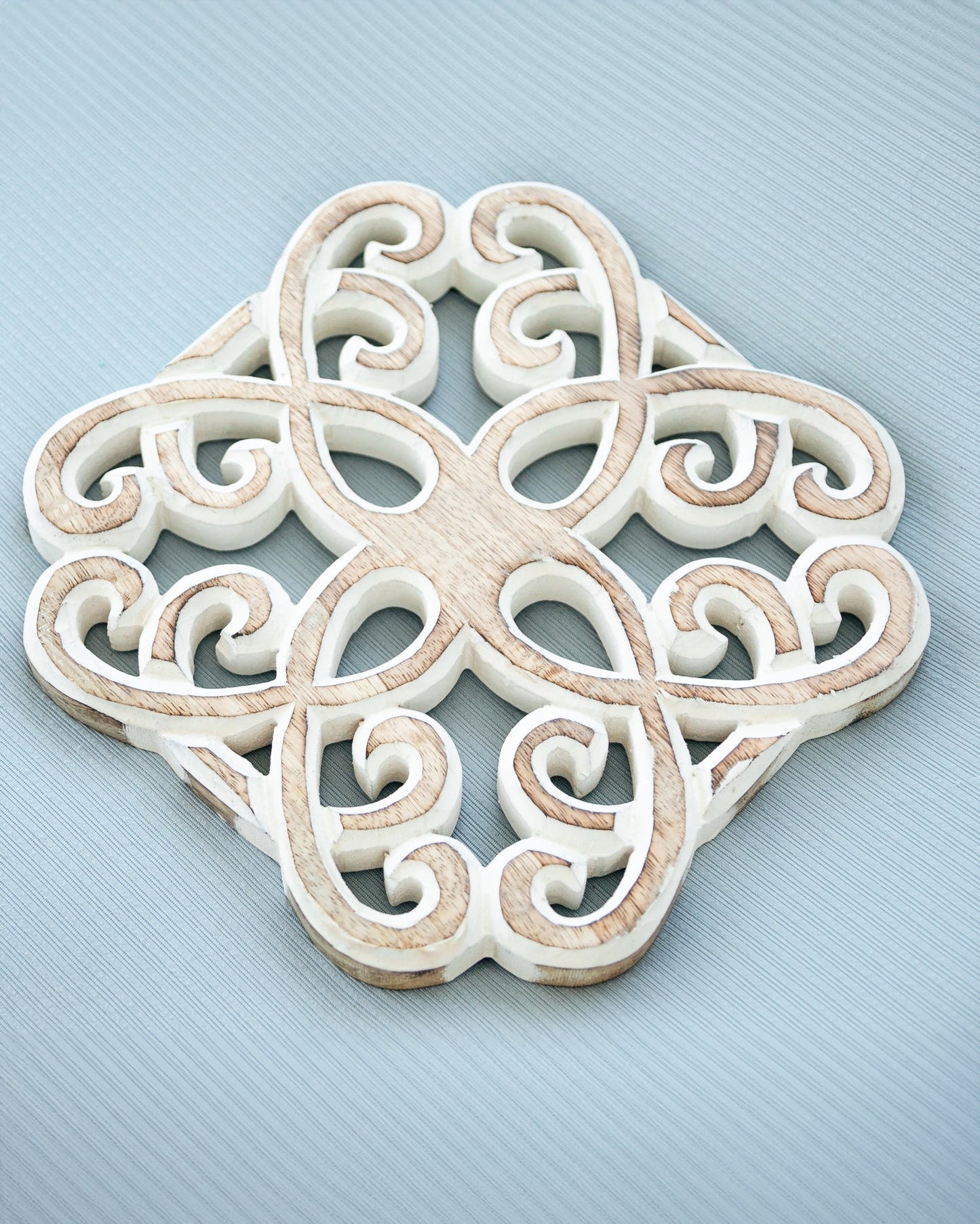 Mangowood Scroll Trivet